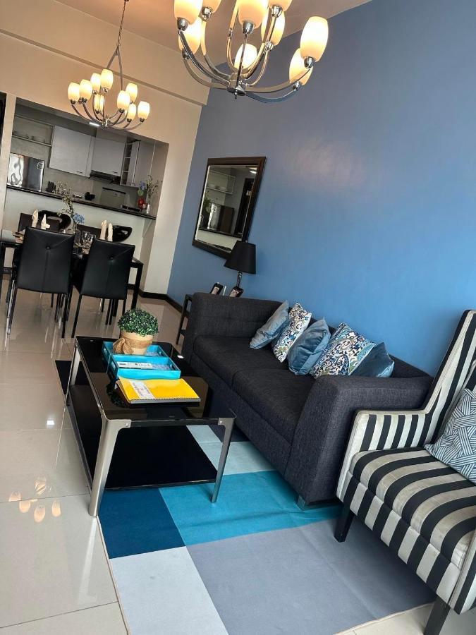 Suites De Marina Manila With Netflix Екстер'єр фото