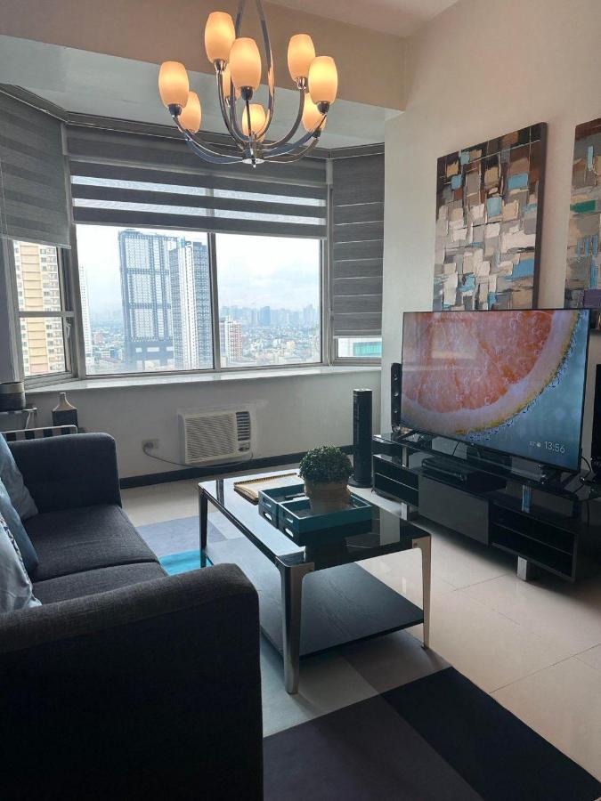 Suites De Marina Manila With Netflix Екстер'єр фото